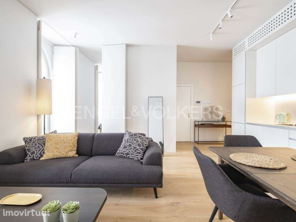 Excelente T1 na Avenida da Liberdade - Grande imagem: 2/25