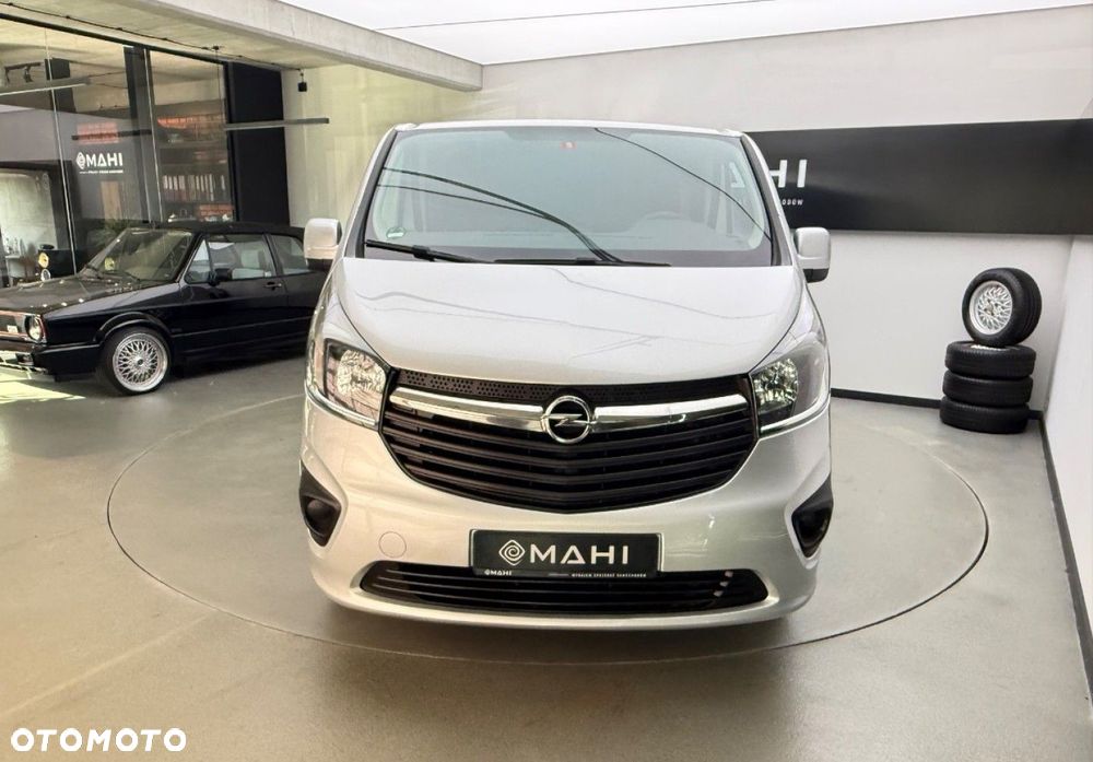 Opel Vivaro - 16