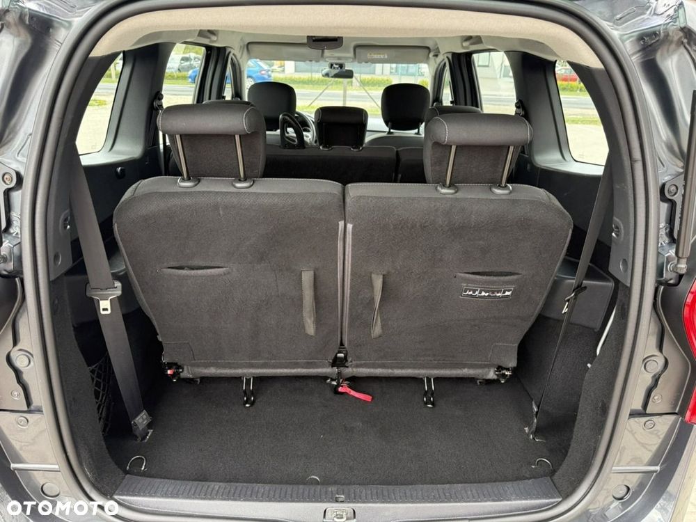 Dacia Lodgy dCi 110 Stepway - 23