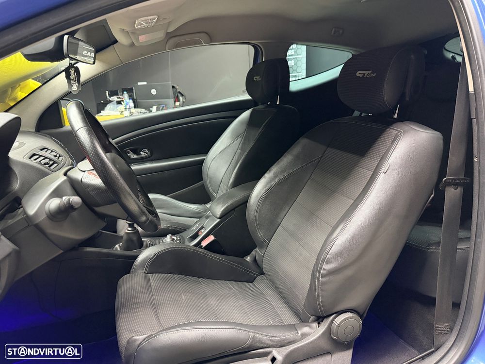 Renault Mégane Coupe - 21