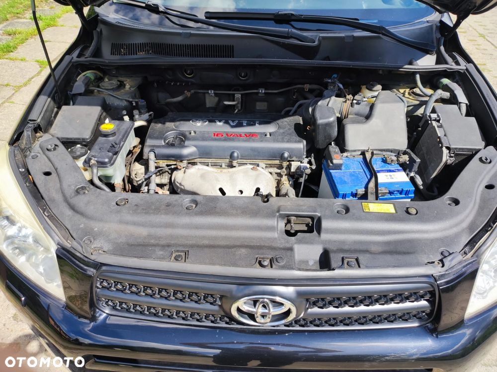 Toyota RAV4 2.0 VVT-i Sol - 9