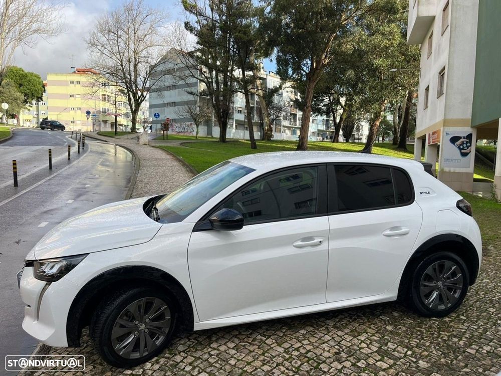 Peugeot e-208 50 kWh SE Style - 4