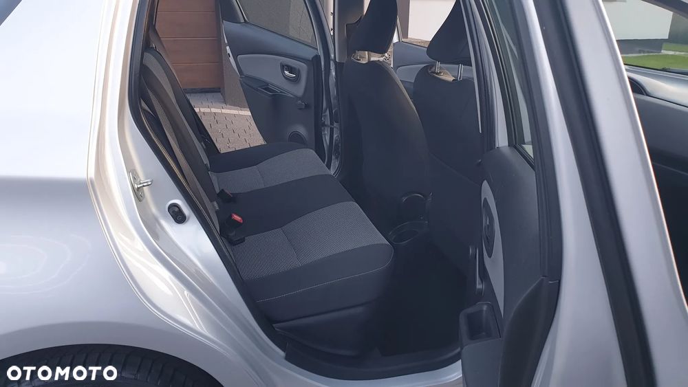 Toyota Yaris - 24