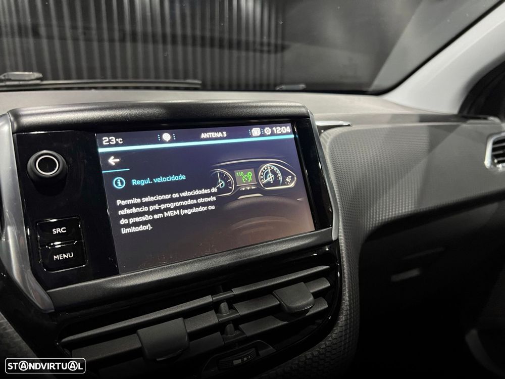 Peugeot 208 1.2 PureTech Allure - 20
