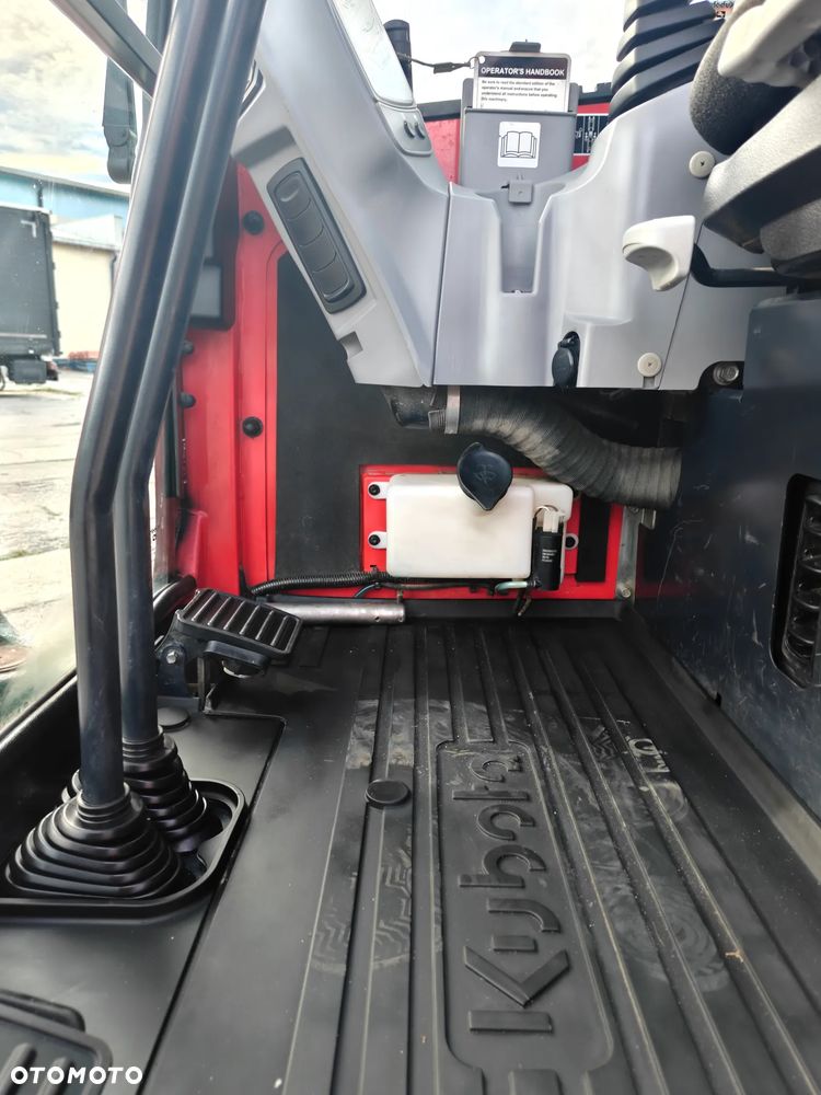 Kubota U27 - 16