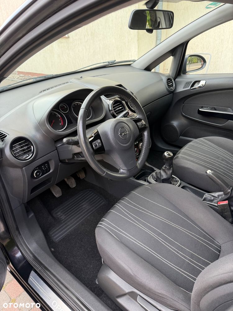 Opel Corsa 1.4 16V Edition 111 Jahre - 8