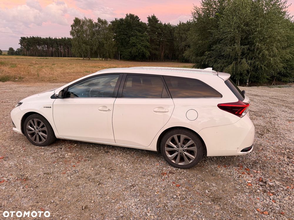 Toyota Auris - 10