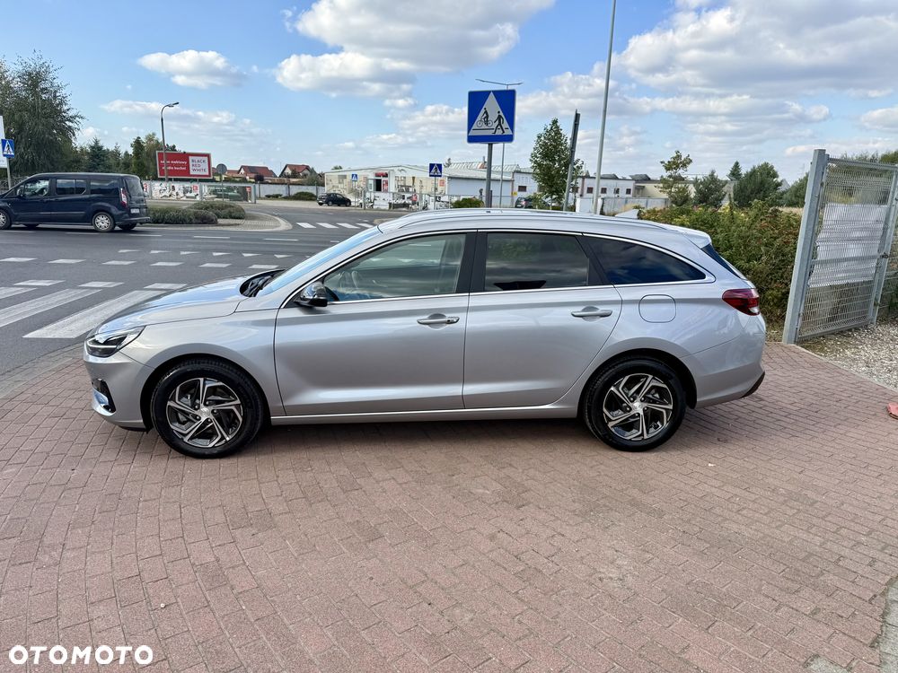 Hyundai i30 Kombi 1.5 T-GDI 48V-Hybrid Intro - 24