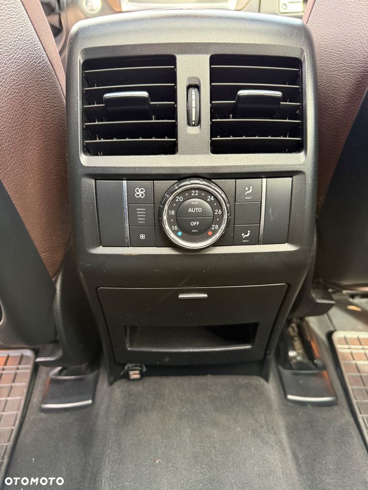 Mercedes-Benz GL - 17