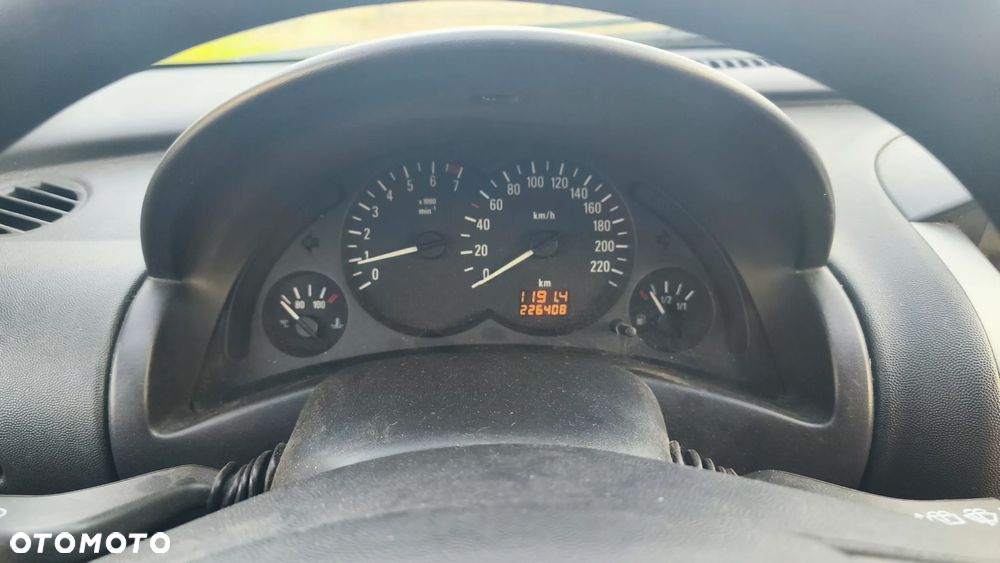 Opel Corsa 1.2 16V - 35