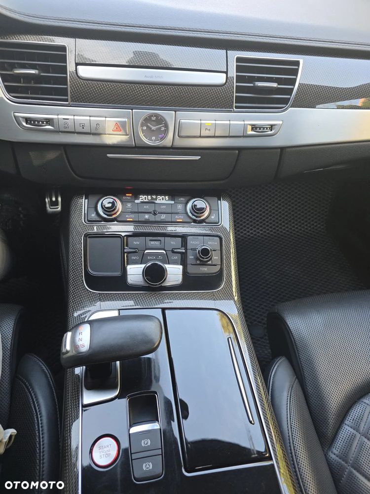 Audi S8 - 4