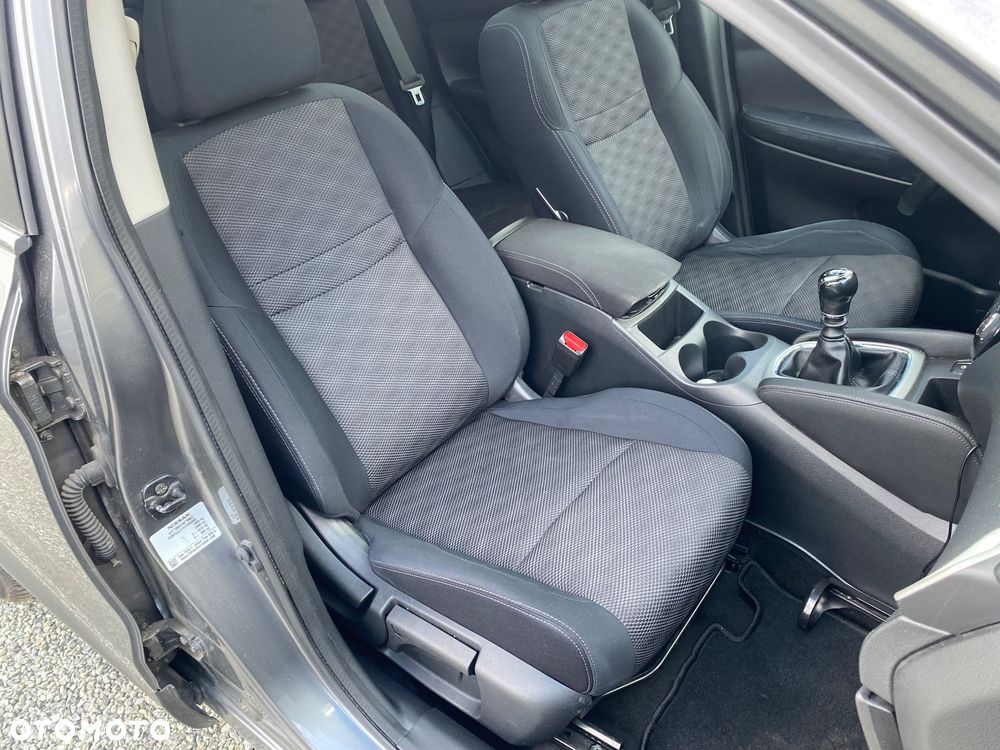 Nissan Qashqai 1.6 DIG-T N-Connecta - 28