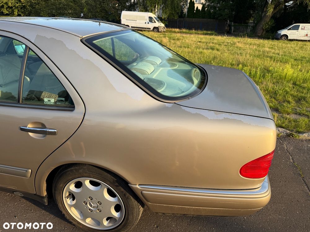 Mercedes-Benz Klasa E 280 4-Matic Elegance - 18