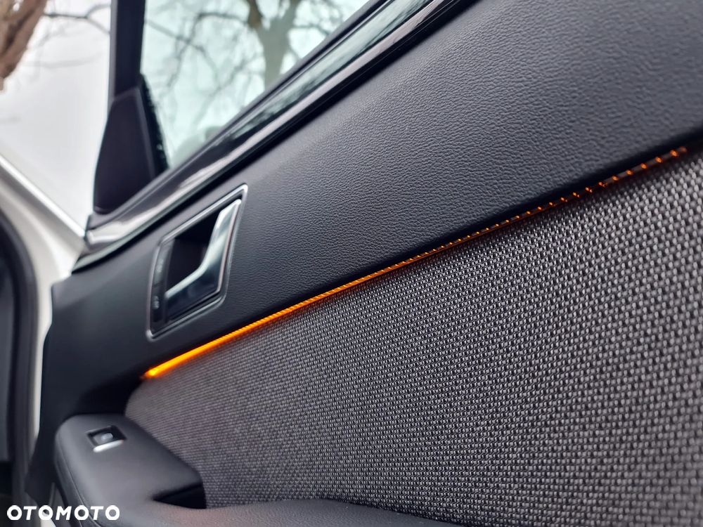 Mercedes-Benz Klasa E 200 CGI BlueEFFICIENCY 7G-TRONIC Avantgarde - 11