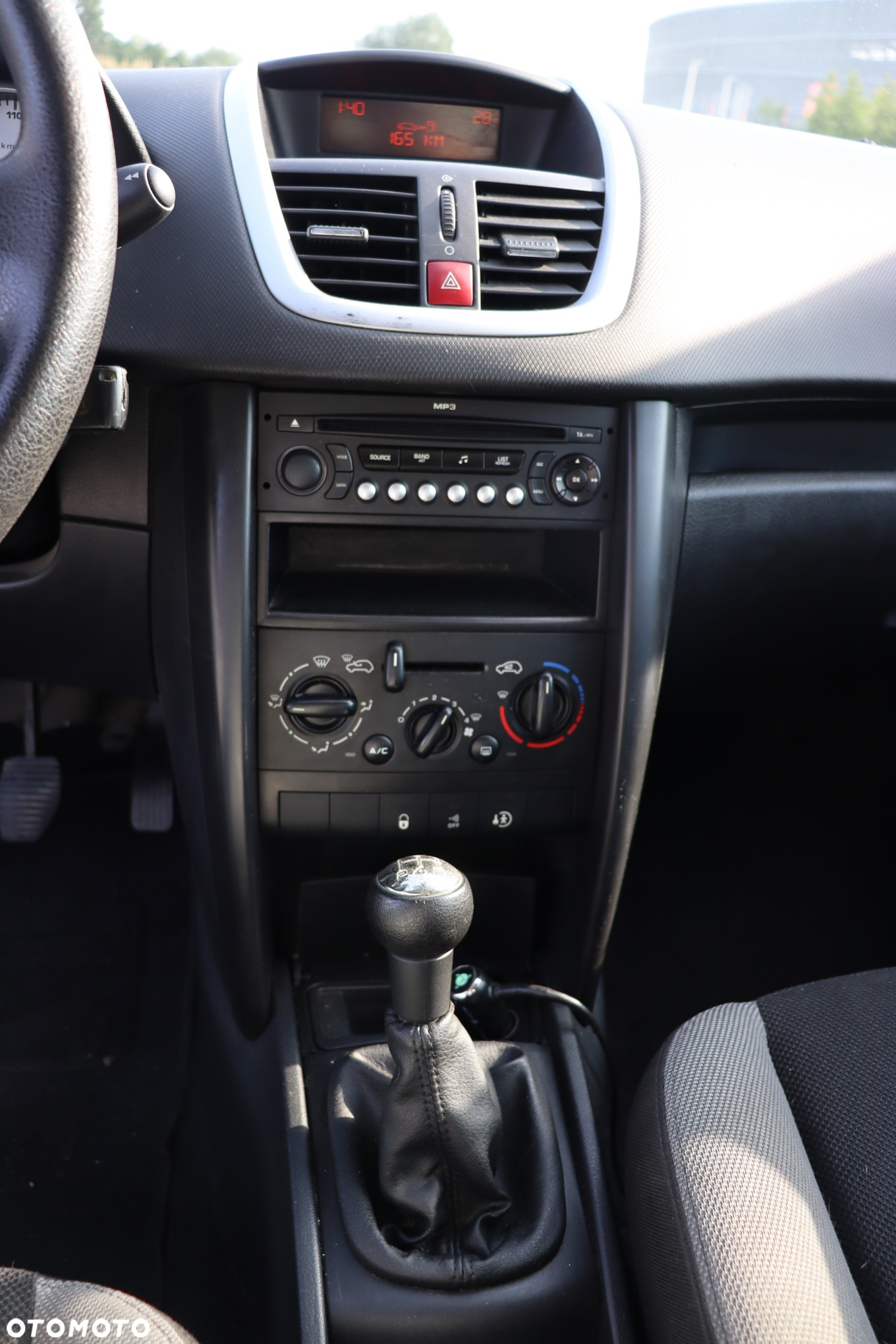 Peugeot 207 - 10