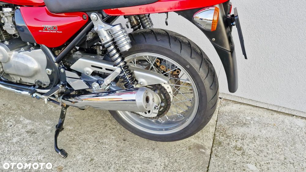 Kawasaki Zephyr - 15