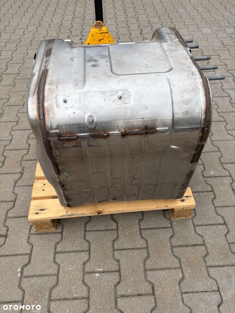 Katalizator MAN TG3 TGX D30 wydech tłumik 81.15103-6320 - 2