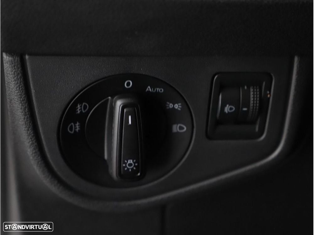 Volkswagen Taigo — fotografia 33