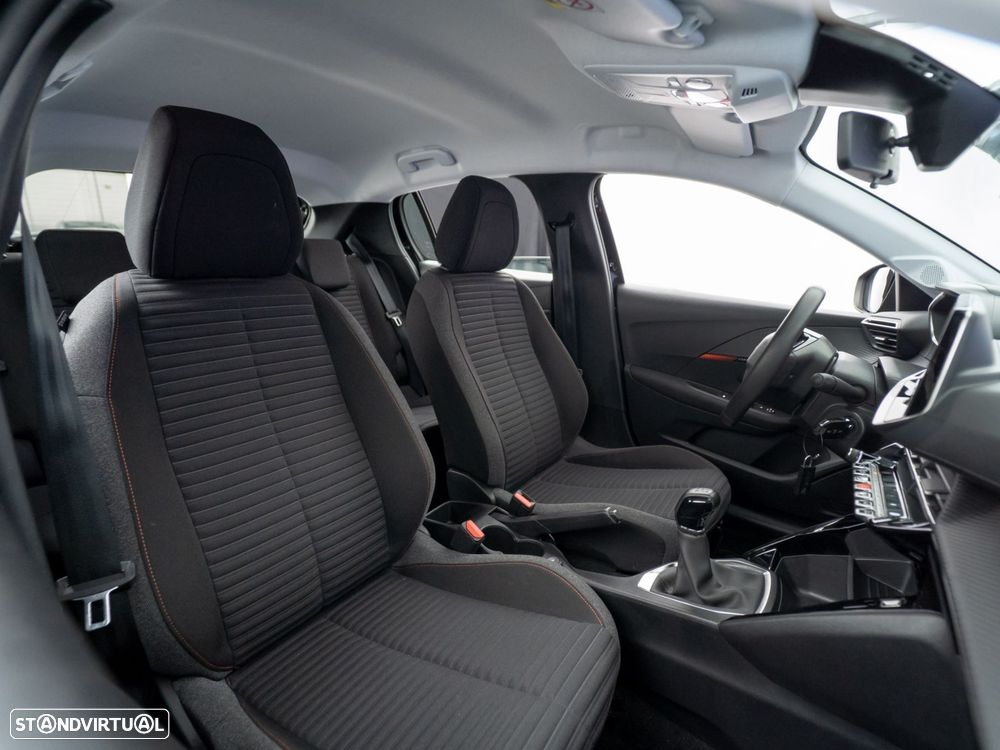 Peugeot 208 1.2 PureTech Active Pack - 32