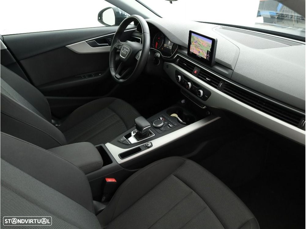 Audi A4 Avant 35 TDI S tronic - 14