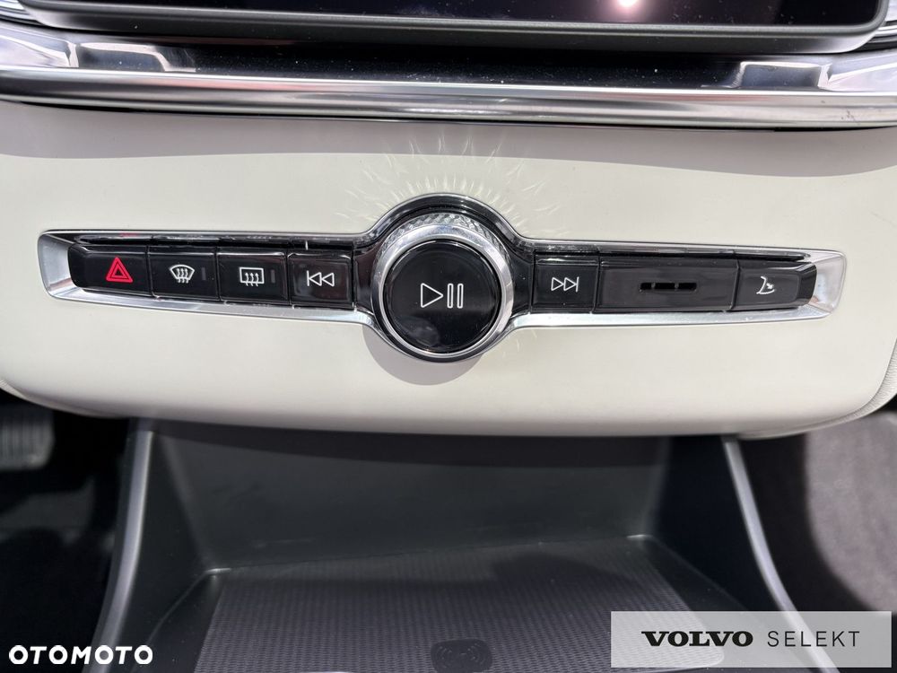 Volvo XC 90 - 19