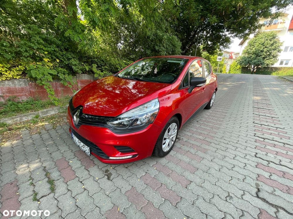 Renault Clio - 19