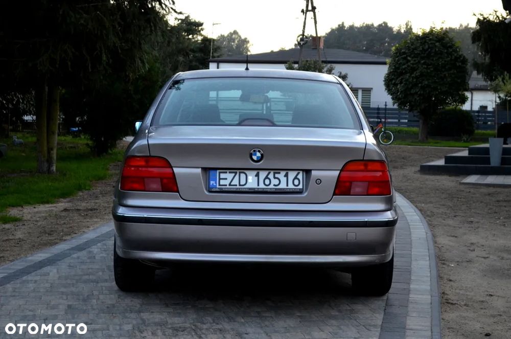 BMW Seria 5 - 10