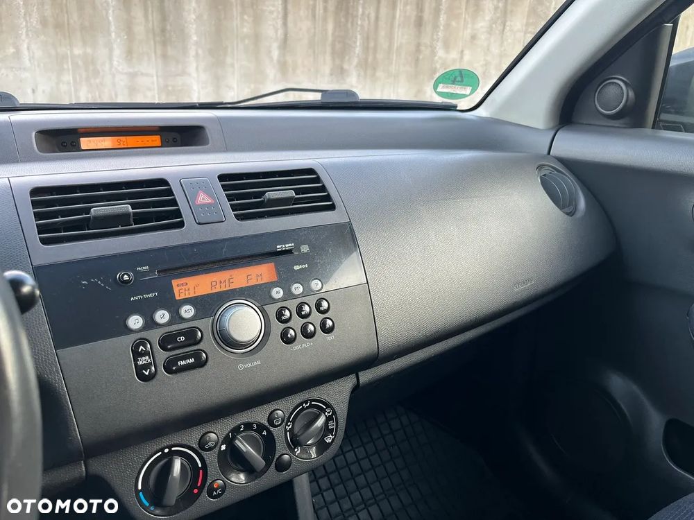 Suzuki Swift 1.3 4x4 Comfort - 12