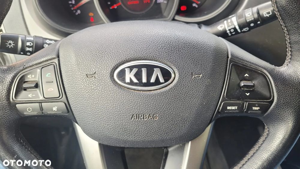 Kia Rio 1.4 XL - 11