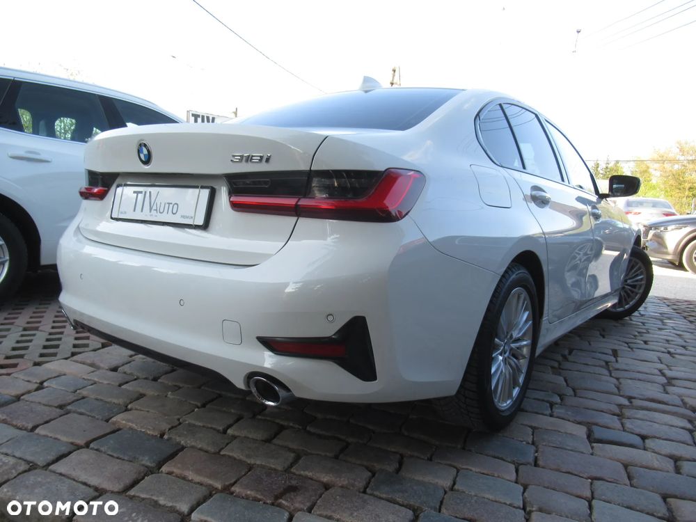 BMW Seria 3 318i Sport Line - 4