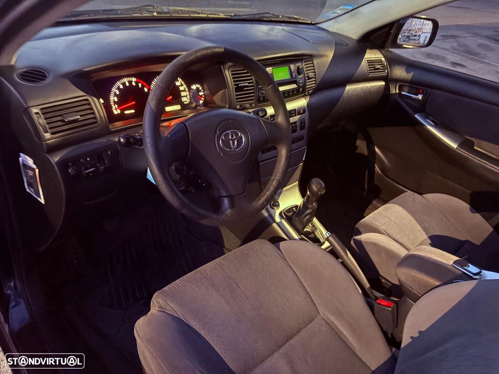 Toyota Corolla 1.4 VVT-i - 9