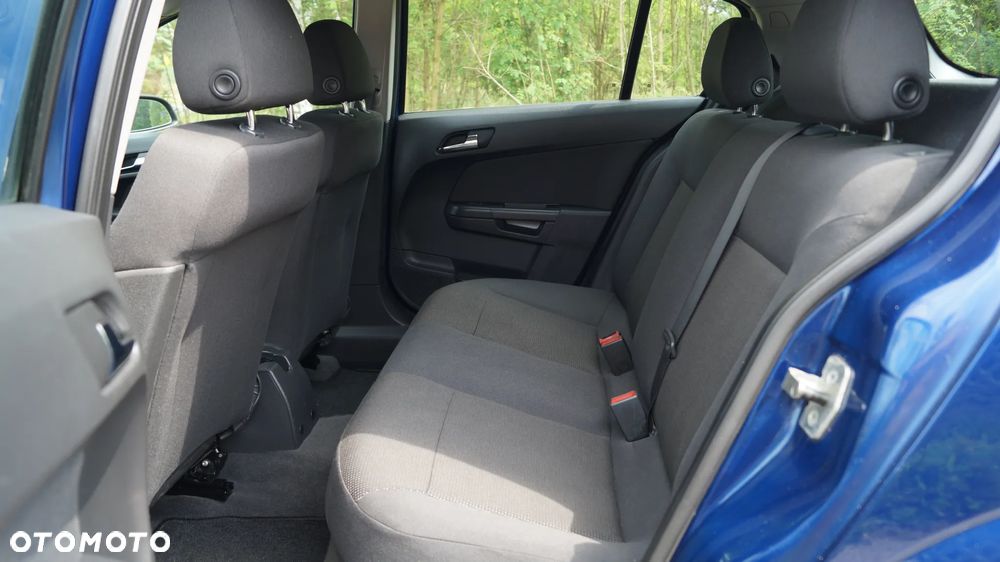 Opel Astra 1.4 Edition Plus - 29