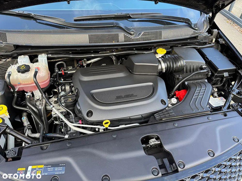 Chrysler Pacifica - 12