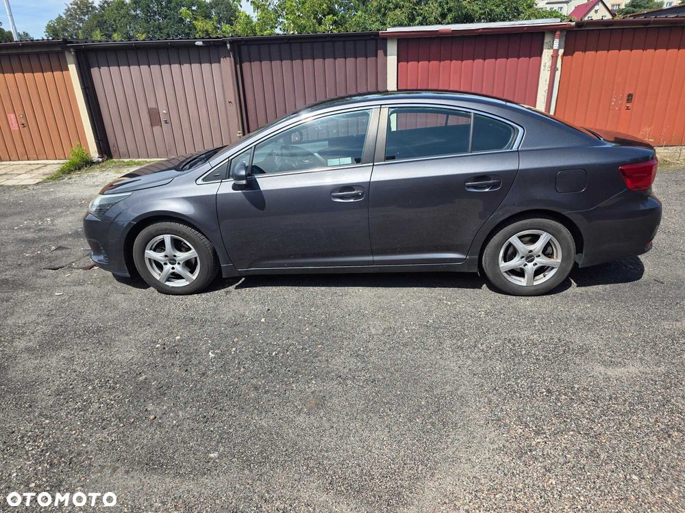 Toyota Avensis - 7