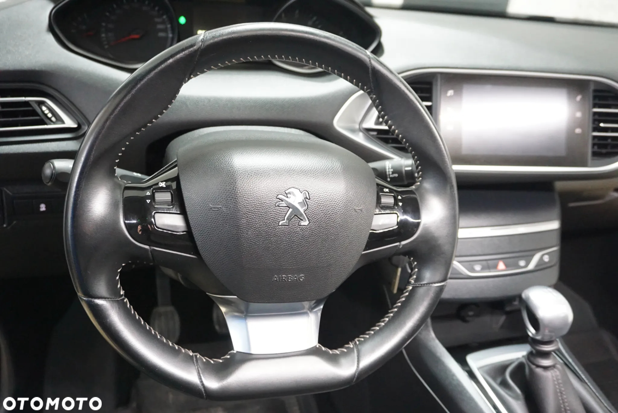 Peugeot 308 SW 1.5 BlueHDi Access S&S - 19