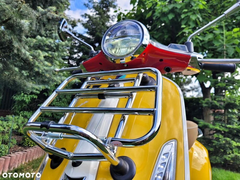 Piaggio Vespa - 10