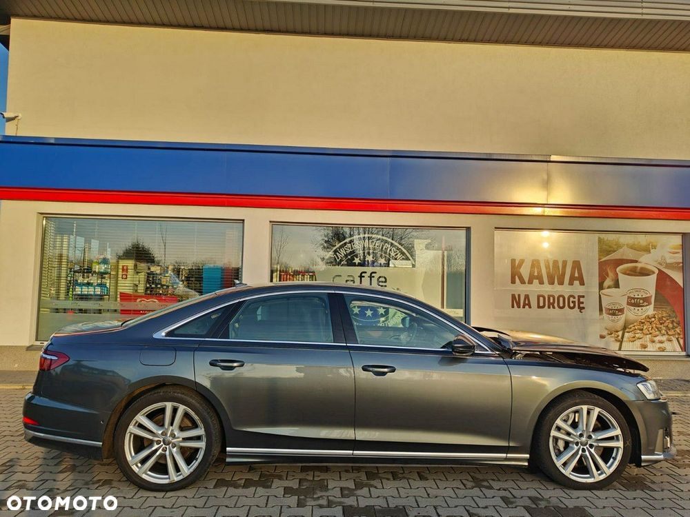 Audi A8 - 2