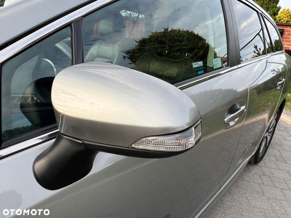 Toyota Avensis 1.8 Prestige MS - 19