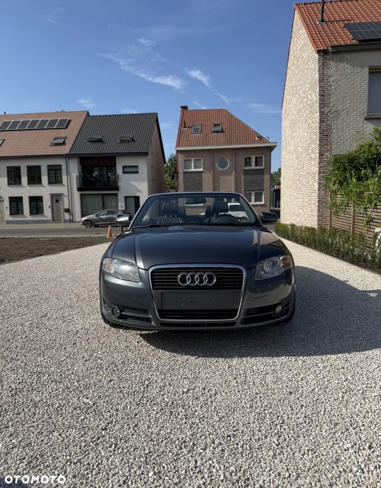 Audi A4 Cabrio 2.0 TDI DPF - 4