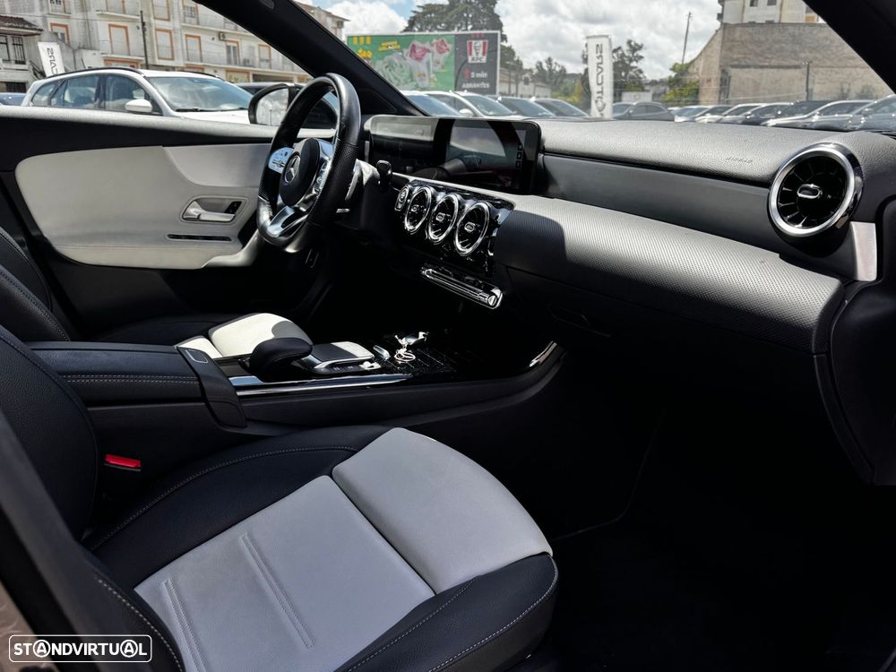 Mercedes-Benz A 250 e AMG Line - 8