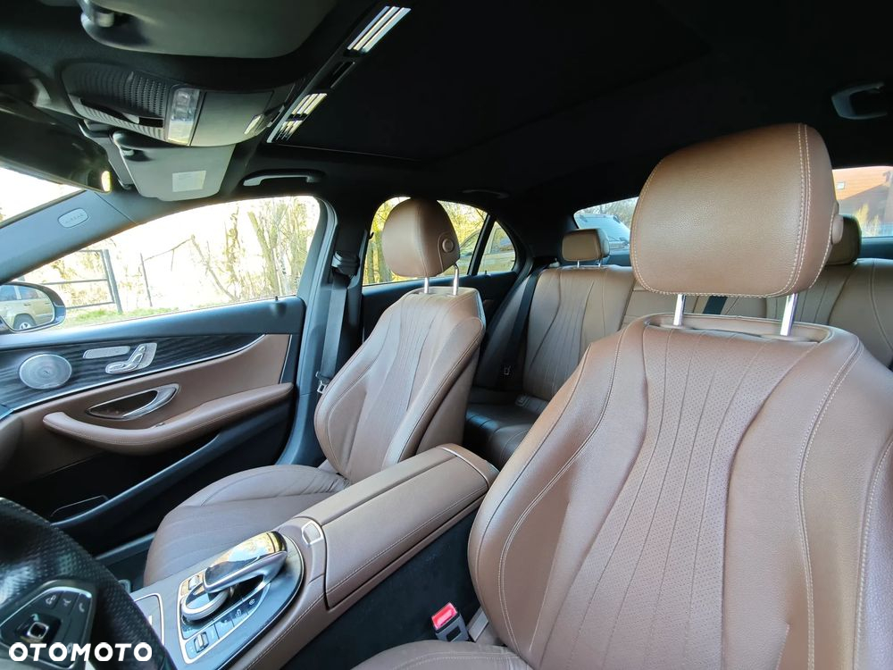 Mercedes-Benz Klasa E 300 9G-TRONIC Avantgarde - 24