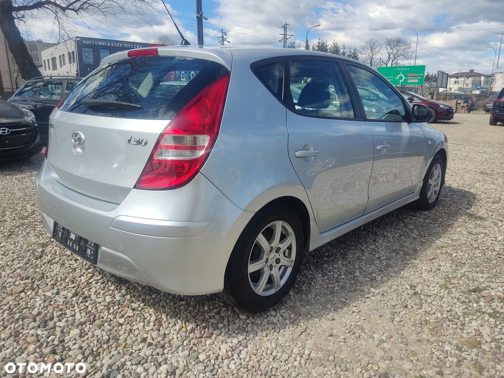 Hyundai i30 1.4 Base - 4