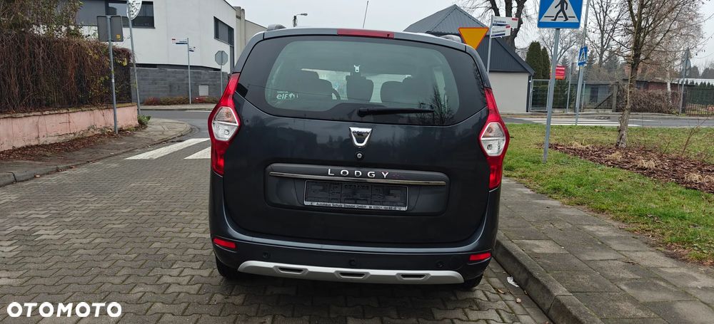 Dacia Lodgy dCi 110 Stepway Celebration - 4