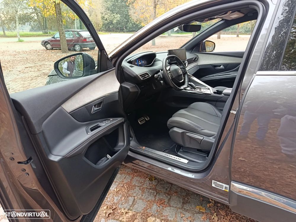 Peugeot 3008 1.5 BlueHDi GT Pack EAT8 - 4