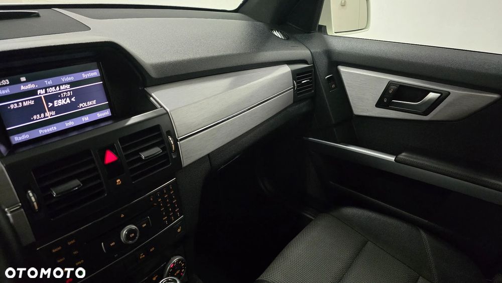 Mercedes-Benz GLK 220 CDI DPF BlueEFFICIENCY 7G-TRONIC - 18
