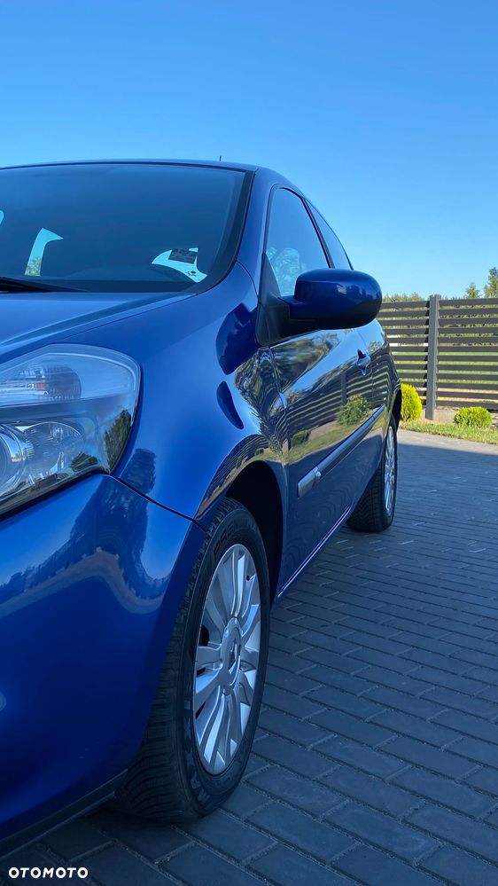 Renault Clio 1.2 16V 75 Expression - 15