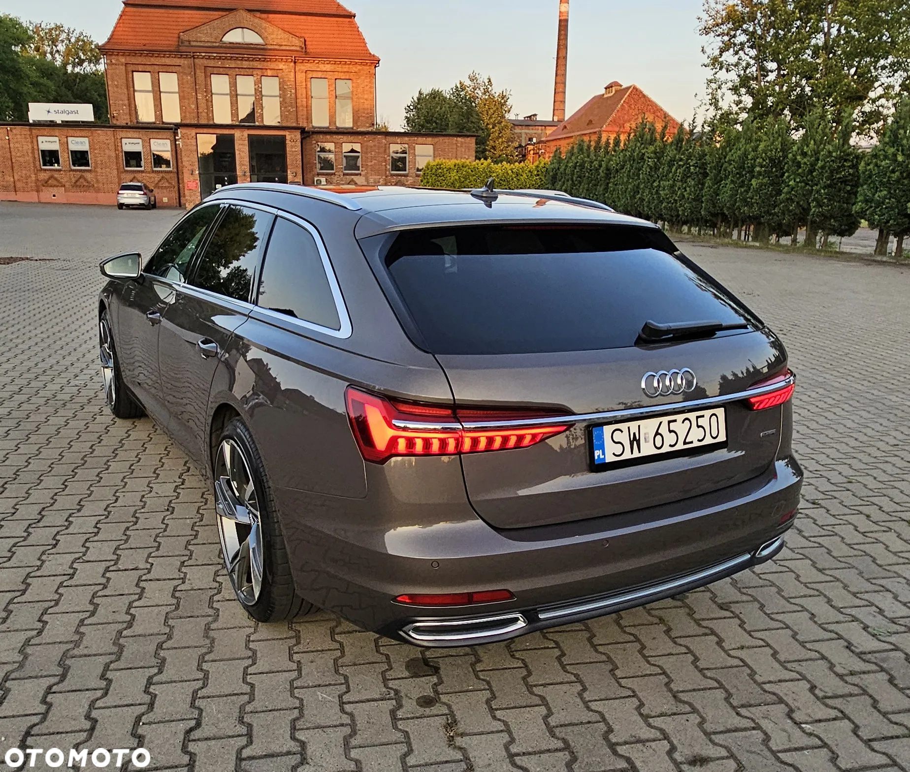 Audi A6 Avant 55 TFSI quattro S tronic - 11