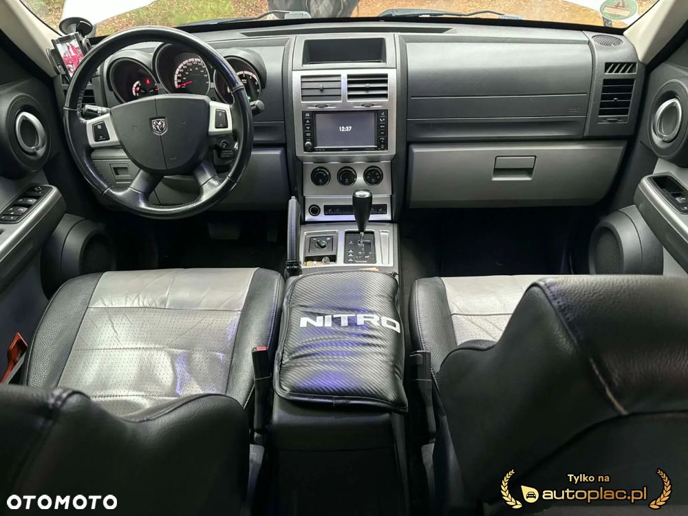 Dodge Nitro 2.8 CRD DPF Automatik SXT - 14