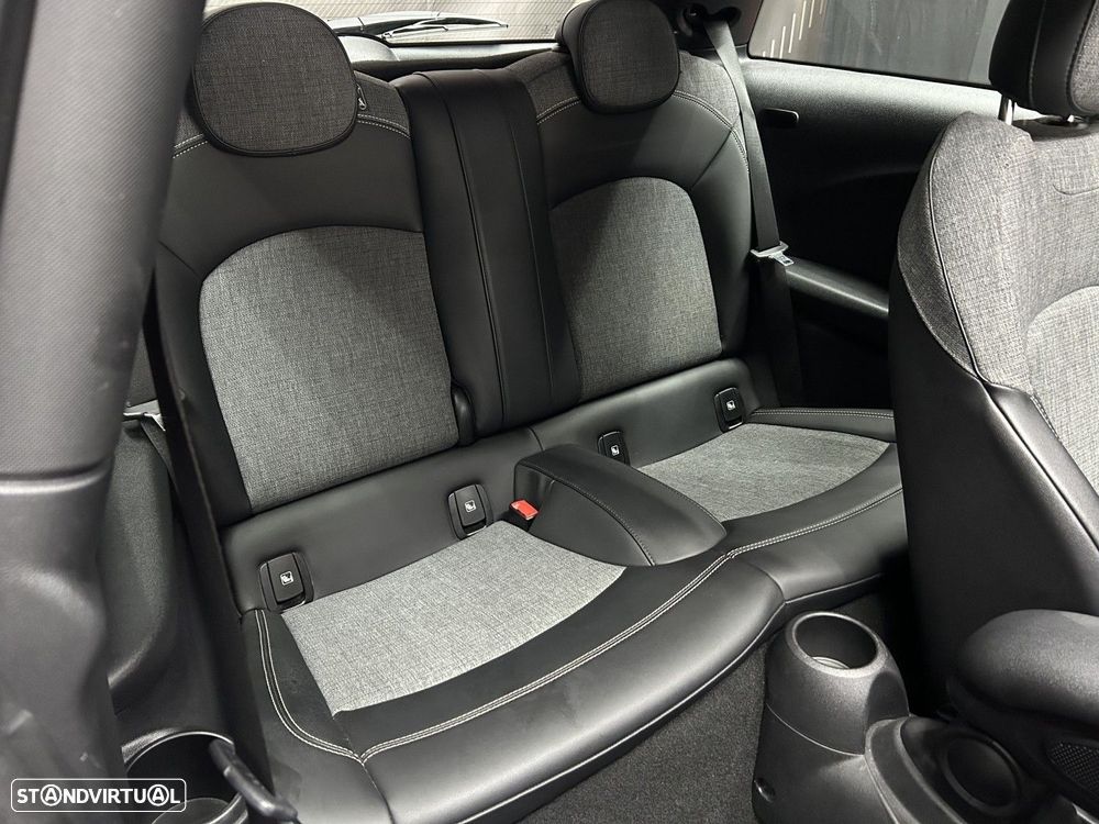 MINI 3 Portas Cooper SE - 14