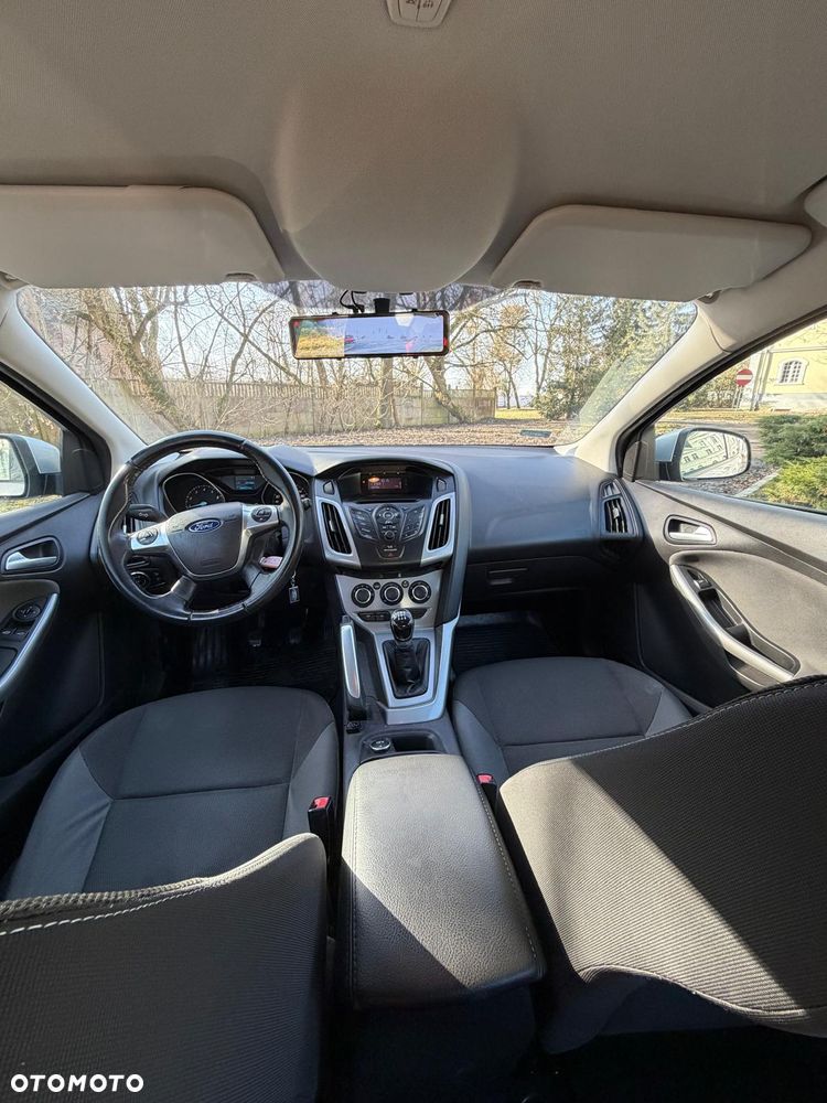 Ford Focus 1.6 Trend - 11